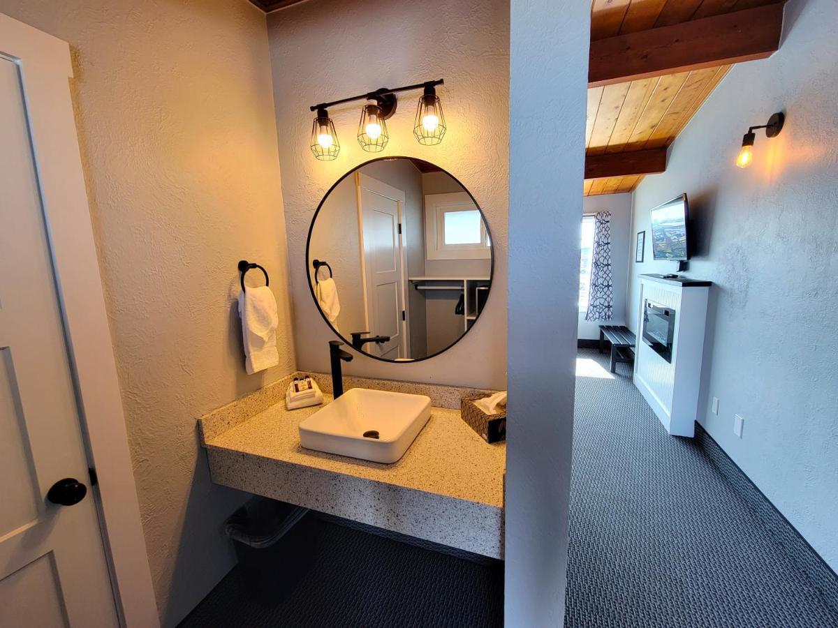 Saltwater Inn ウェストポート エクステリア 写真